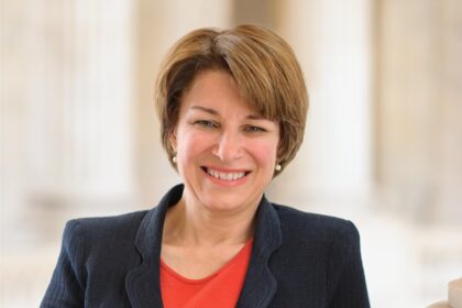 Klobuchar: US ‘getting closer and closer’ to constitutional crisis