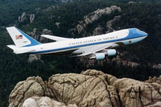 Trump’s Ambitious Plan: Transforming Air Force One into a Luxurious ‘Palace in the Sky