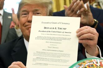 Trump Grants Pardon to Ex-Virginia Sheriff Convicted of K Bribery Scheme