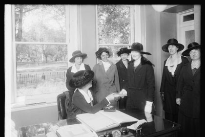“A Direct Attack on Women”: Lawmakers Demand Labor Secretary Preserve the Women’s Bureau