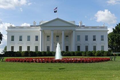 Sheldon Whitehouse: Democrats and Activists Must Unleash Their Fury Against “Malevolent” Fossil Fuel Giants!