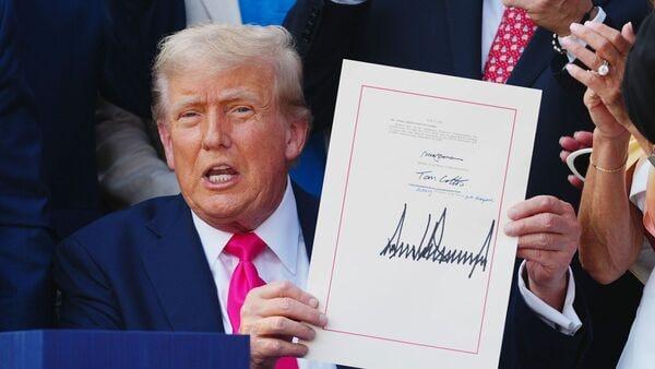 Breaking News: Canada Faces 35% Tariffs as Trump Considers Even Higher Rates!