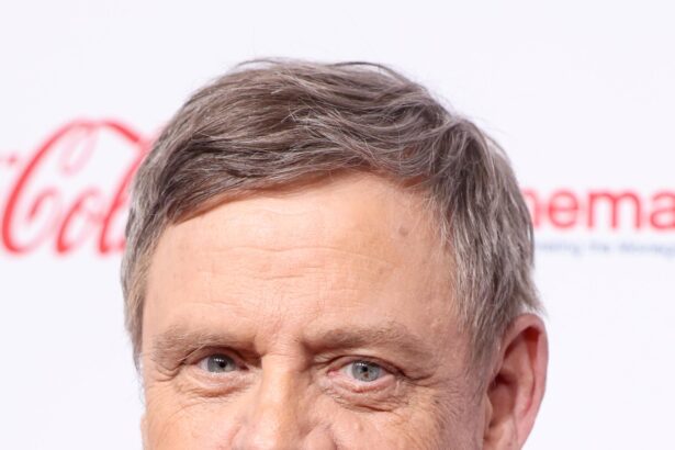 Mark Hamill Reveals How His Wife’s Insightful Words Kept Him from Leaving the U.S. After Trump’s Victory