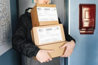 European Postal Services Halt Package Shipments to the U.S. Amid Tariff Disputes