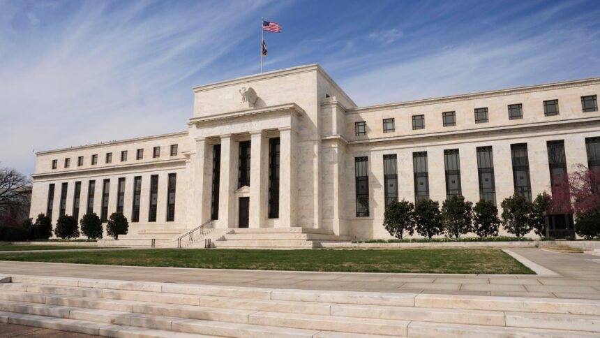Navigating the Tightrope: How the Fed Balances Rate Cuts, Labor Market Stability, and Inflation Fears