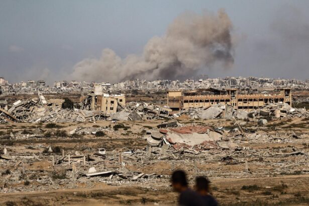 Israel Strikes Lebanon Overnight, Escalating Tensions Amid Gaza Ceasefire