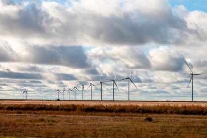 Texas Takes the Lead: The Surprising Rise of Wind and Solar Power!