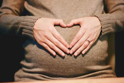 New Review Reveals No Strong Connection Between Acetaminophen Use in Pregnancy and Autism
