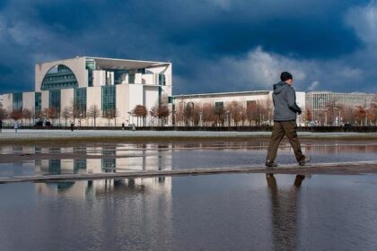 Alarming Warning for the GOP: Harry Enten Highlights a Critical Concern