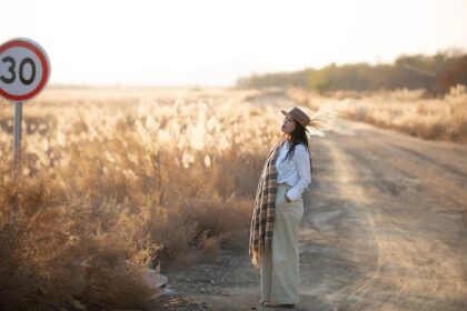 Susie Wiles Reverses Course: A Stunning Denial of Her Own Revelations on White House Turmoil