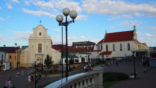 Here are three engaging rewrites you can use:

1) US-Europe Rift on Belarus Could Strengthen Putin’s Ally  
2) Western Divide Over Belarus Risks Empowering Putin’s Ally  
3) Splitting Strategies on Belarus May End Up Playing Into Putin’s Hands

Want a ver
