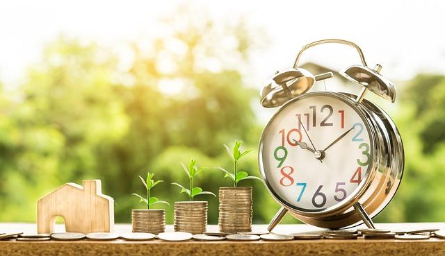 Benchmark mortgage rate tops 7 percent, highest in 2 years